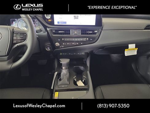 New 2025 Lexus ES 350 w/ Premium Package image 13