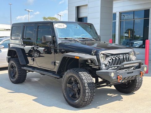 Used 2015 Jeep Wrangler Unlimited Sport w/ Quick Order Package 23S AWD/4WD image 2