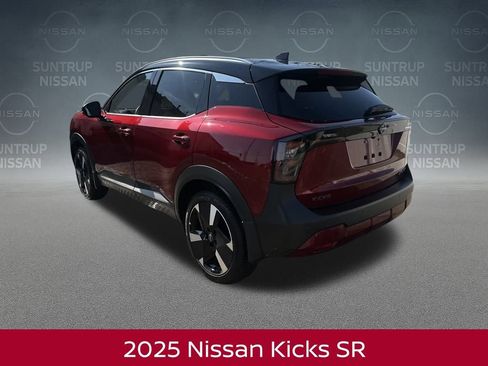 Certified 2025 Nissan Kicks SR image 3