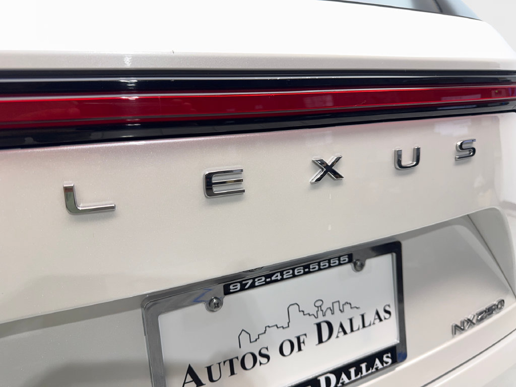Used 2025 Lexus NX 250 FWD image 23