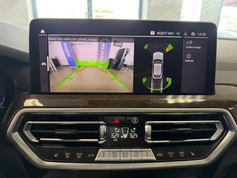 Used 2025 BMW X4 xDrive30i AWD/4WD image 55