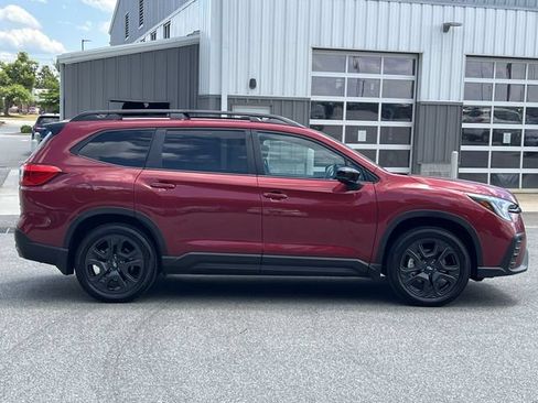 Certified 2025 Subaru Ascent Bronze Edition w/ Onyx Package AWD/4WD image 14
