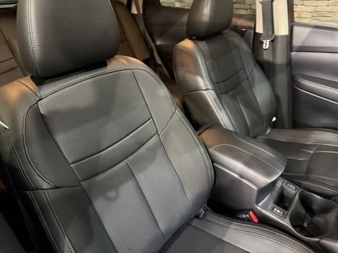 Used 2020 Nissan Rogue SL w/ Premium Package image 34