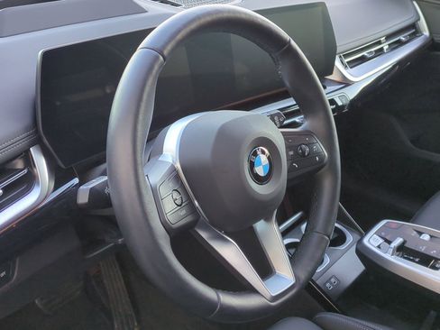Used 2025 BMW X1 xDrive28i AWD/4WD image 17