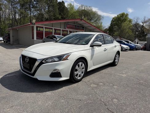 Used 2020 Nissan Altima 2.5 S image 2