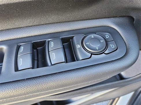 Used 2022 GMC Terrain SLE w/ Driver Convenience Package image 30