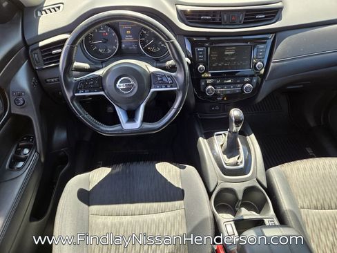 Used 2018 Nissan Rogue SV w/ Sun & Sound Touring Package AWD/4WD image 13