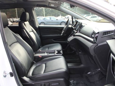 Used 2024 Honda Odyssey Touring image 14