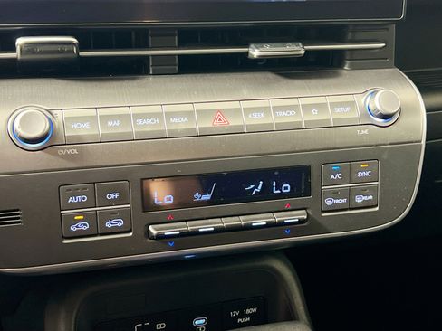 Used 2024 Hyundai Kona SEL FWD image 27