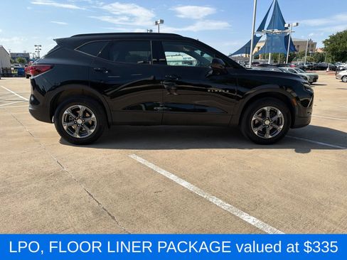Used 2023 Chevrolet Blazer LT w/ Convenience Package FWD image 6