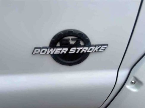 Used 2015 Ford F250 XLT AWD/4WD image 11
