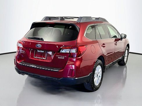 Used 2017 Subaru Outback 2.5i Premium AWD/4WD image 7