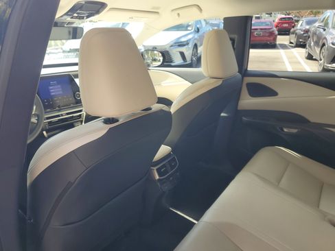 Certified 2024 Lexus RX 350 FWD w/ Technology Package image 12