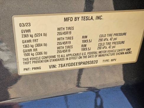 Used 2023 Tesla Model Y Long Range AWD/4WD image 25