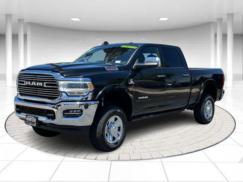 Used 2022 RAM 2500 Laramie AWD/4WD image 1