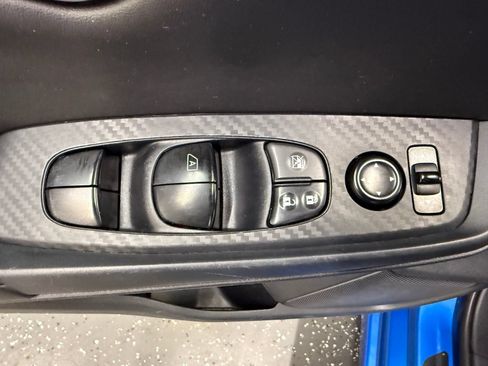 Used 2024 Nissan Sentra SV FWD image 10