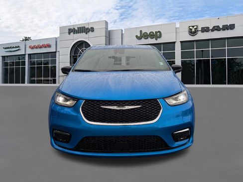 New 2026 Chrysler Pacifica Select FWD image 8