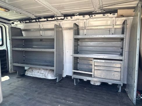Used 2013 Chevrolet Express 2500 RWD image 12