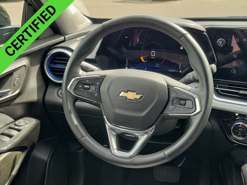 Certified 2024 Chevrolet Trax LT w/ Driver Confidence Package FWD image 24