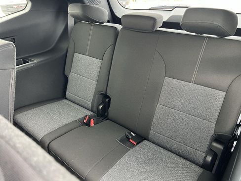 New 2026 GMC Acadia Elevation FWD image 27