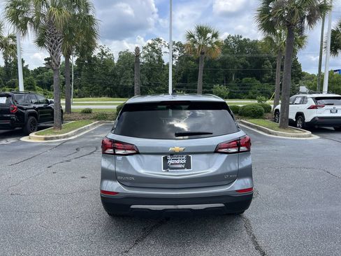 Used 2024 Chevrolet Equinox LT AWD/4WD image 9