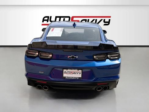 Used 2022 Chevrolet Camaro SS RWD image 6