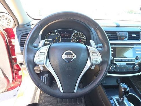 Used 2018 Nissan Altima 2.5 SR image 16