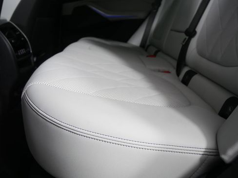 Used 2026 BMW X5 sDrive40i image 14