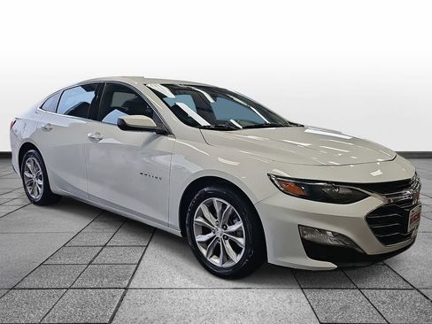 Used 2024 Chevrolet Malibu LT image 3
