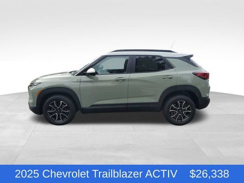 Certified 2025 Chevrolet TrailBlazer ACTIV w/ Convenience Package AWD/4WD image 2