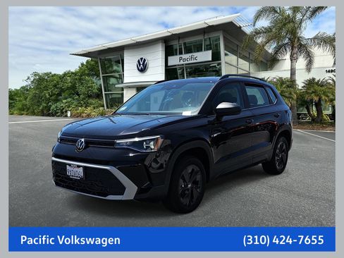 Used 2026 Volkswagen Taos S FWD image 1