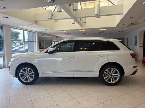 Used 2025 Audi Q7 3.0T Premium Plus AWD/4WD image 8
