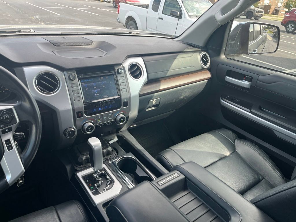 Used 2018 Toyota Tundra Limited w/ Limited Premium Package AWD/4WD image 29