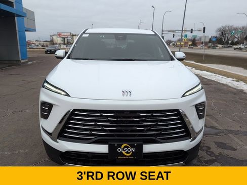 Used 2025 Buick Enclave Preferred image 13