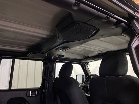 Used 2021 Jeep Gladiator Sport w/ Quick Order Package 24Q 80Th image 17