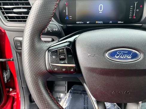 Used 2024 Ford Escape ST-Line image 18