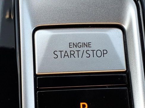 Certified 2024 Volkswagen Atlas Cross Sport SEL Premium R-Line image 20