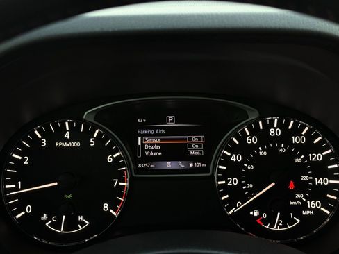 Used 2020 Nissan Pathfinder SL image 45