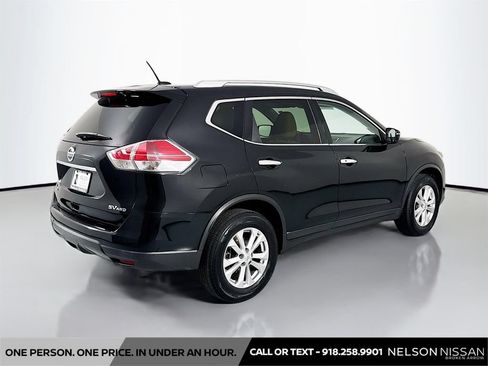 Used 2016 Nissan Rogue SV AWD/4WD image 5