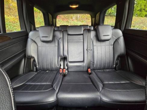 Used 2017 Mercedes-Benz GLS 450 4MATIC image 15