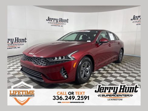 Used 2022 Kia K5 LXS image 1