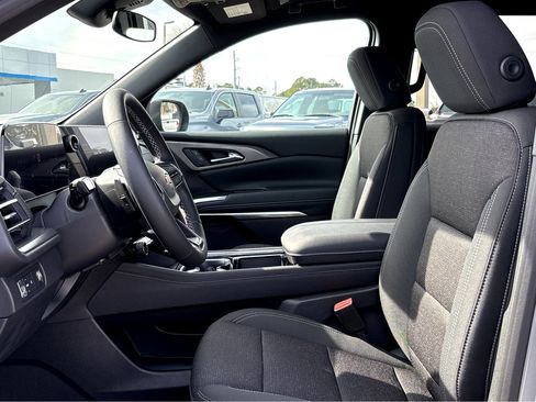 New 2026 Chevrolet Traverse LT w/ LPO, Floor Liner Package image 20