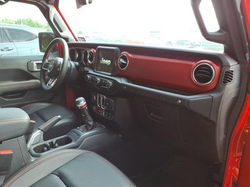 Used 2023 Jeep Wrangler Rubicon image 8