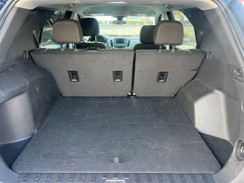 Used 2023 Chevrolet Equinox LS image 6