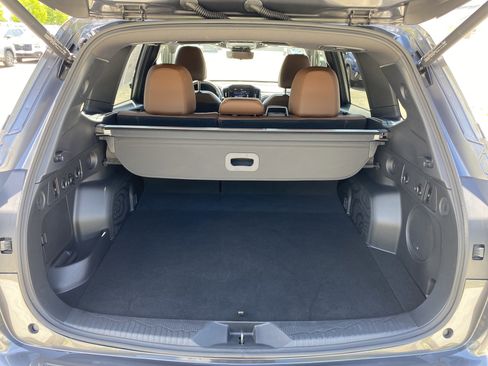 Certified 2025 Subaru Forester Touring AWD/4WD image 39