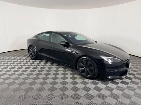 Used 2022 Tesla Model S image 2