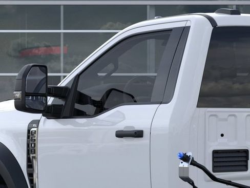 New 2025 Ford F600 4x4 Regular Cab Super Duty w/ XL Chrome Package image 20