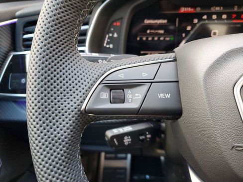 Certified 2025 Audi SQ8 Premium Plus image 17