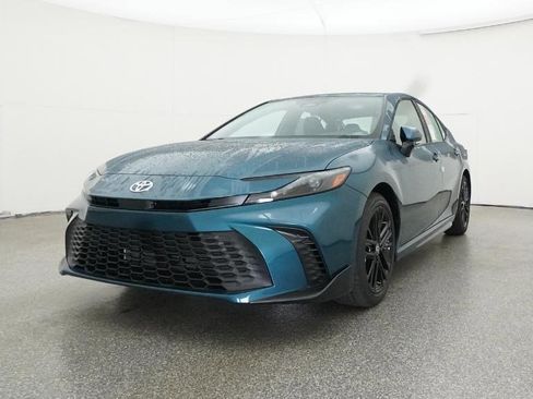 New 2026 Toyota Camry SE image 5
