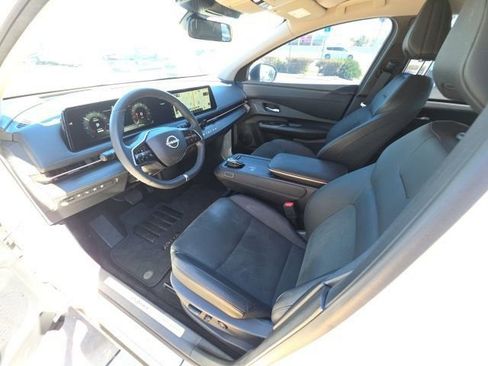 Used 2023 Nissan Ariya AWD image 13